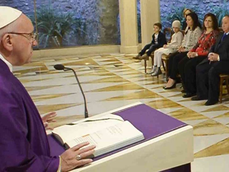 Il perdono senza limiti di Dio che “dimentica” i peccati