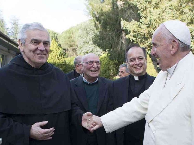 Padre Ronchi predica gli Esercizi al Papa