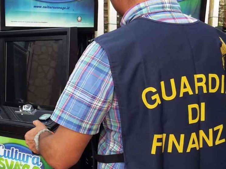 Azzardo, sequestrati beni per un miliardo