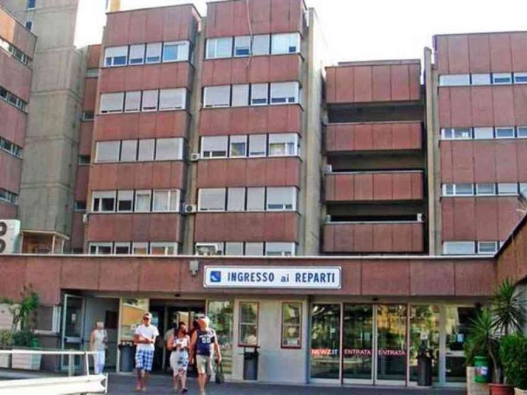 Due neonati morti per errori medici, 4 arresti