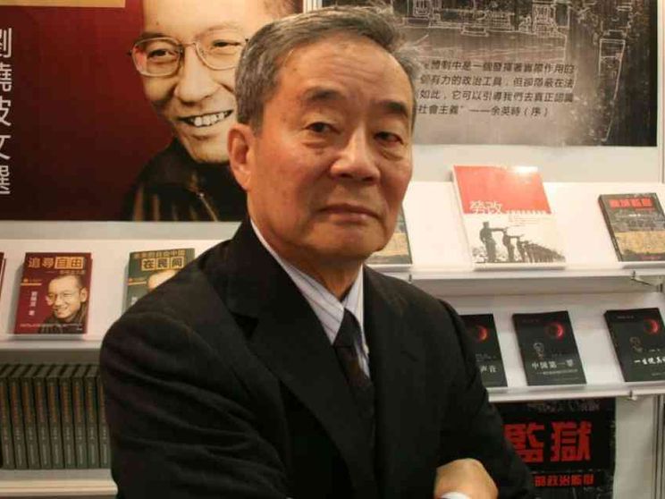 Cina, morto l'attivista per i diritti Harry Wu
