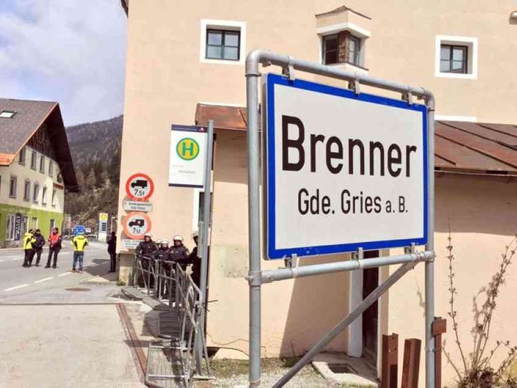 Il muro del Brennero preoccupa il mondo