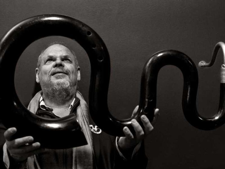 Tra sacro e jazz, il ritorno del serpentone
