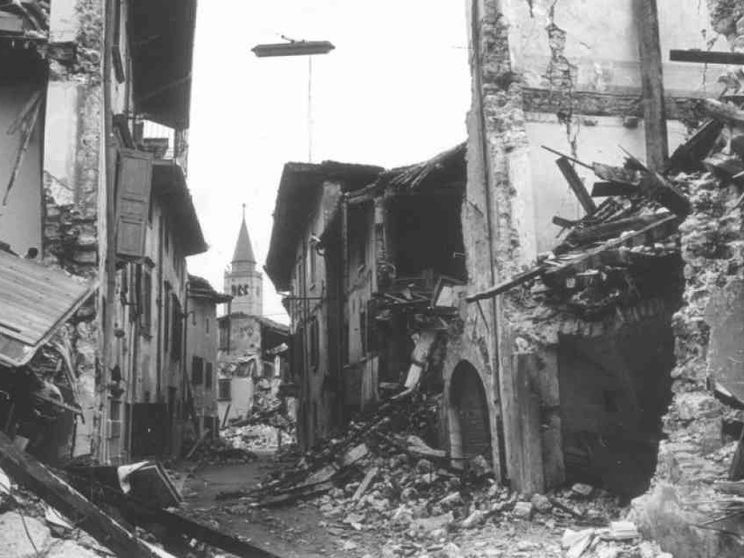 Terremoto in Friuli: prima fabbriche, poi case