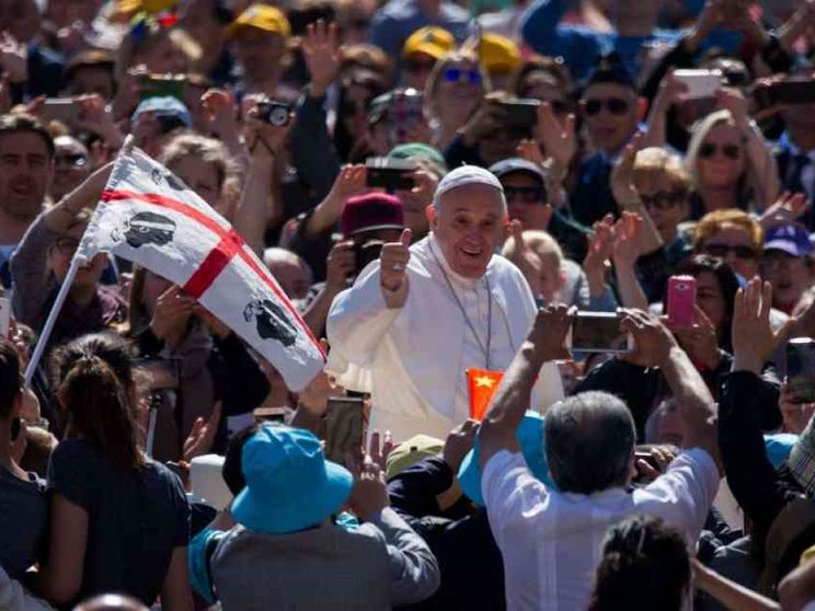 Il Papa: ignorare il povero è disprezzare Dio
