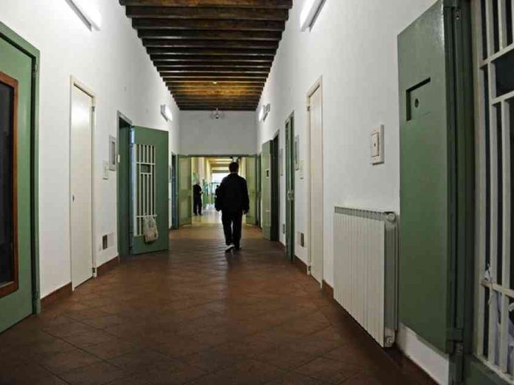 A un anno dalla chiusura, aperti metà Opg