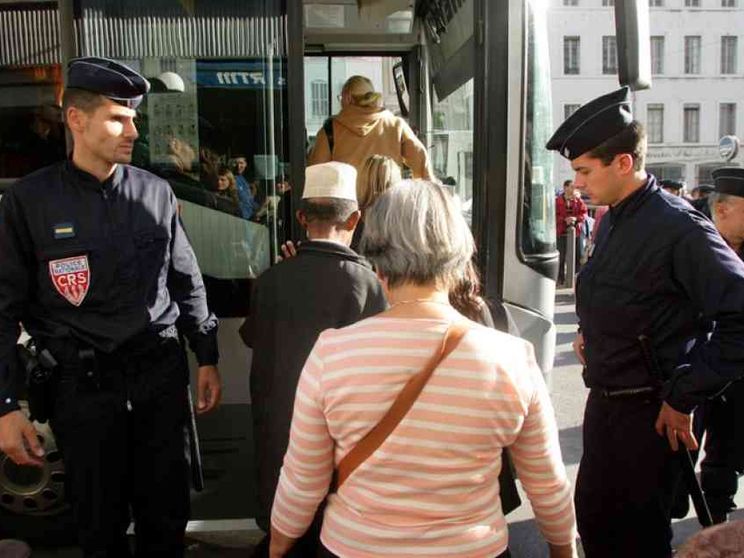 Calcio, Parigi e quelle nubi nere sull'Europeo