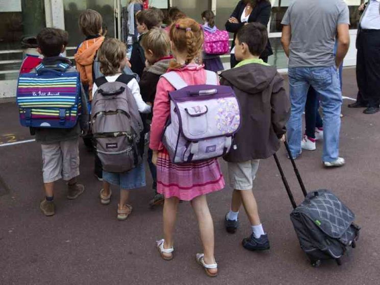 Parigi verso la stretta sulle scuole paritarie
