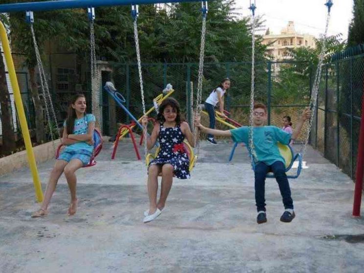 Aleppo, nuovo parco giochi sotto le bombe