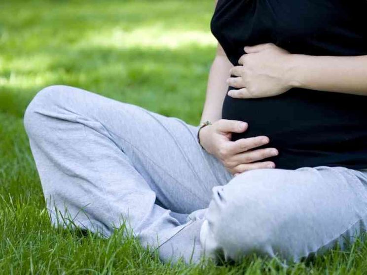 Quante bugie sulla maternità surrogata