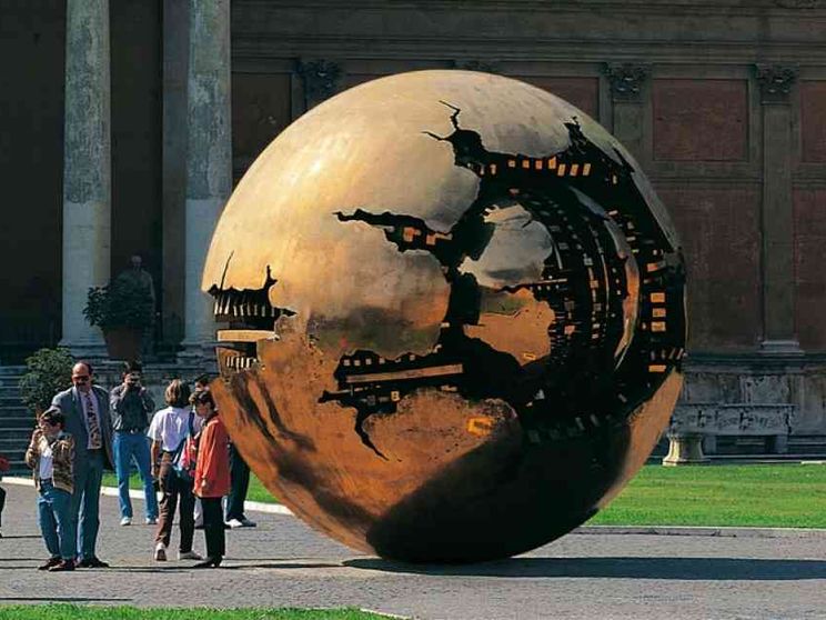 POMODORO, l'arte è un labirinto