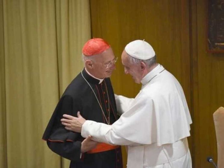 Dal Papa lettera a Bagnasco per 50 anni da prete