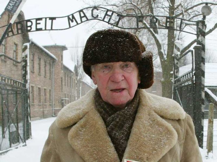 Gli incassi di «Mein Kampf» per le vittime della Shoah