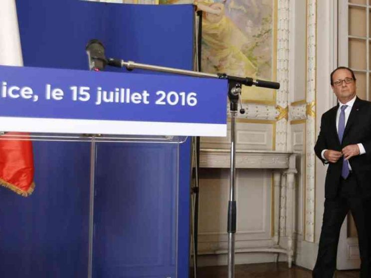 Francia: mezzi pesanti all'Iraq da settembre