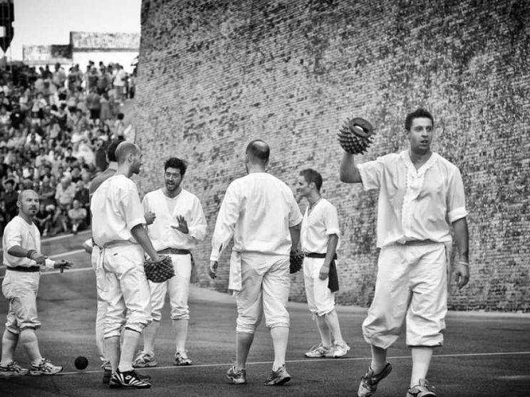 Leopardi, il primo tifoso del pallone