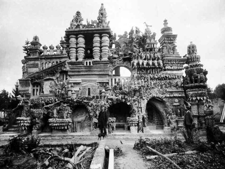 Monsieur Cheval, il postino che costruì il palazzo dei sogni