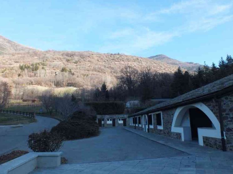 Nei monasteri c'è chi ritrova la sete di Dio