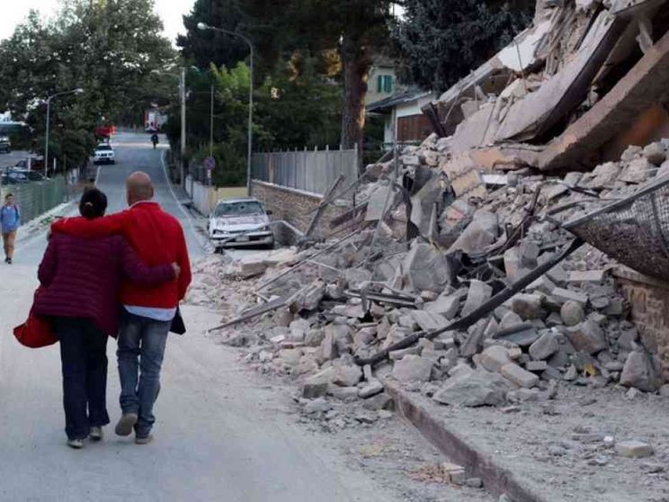 Il terremoto: spinti e guidati da una strana forza