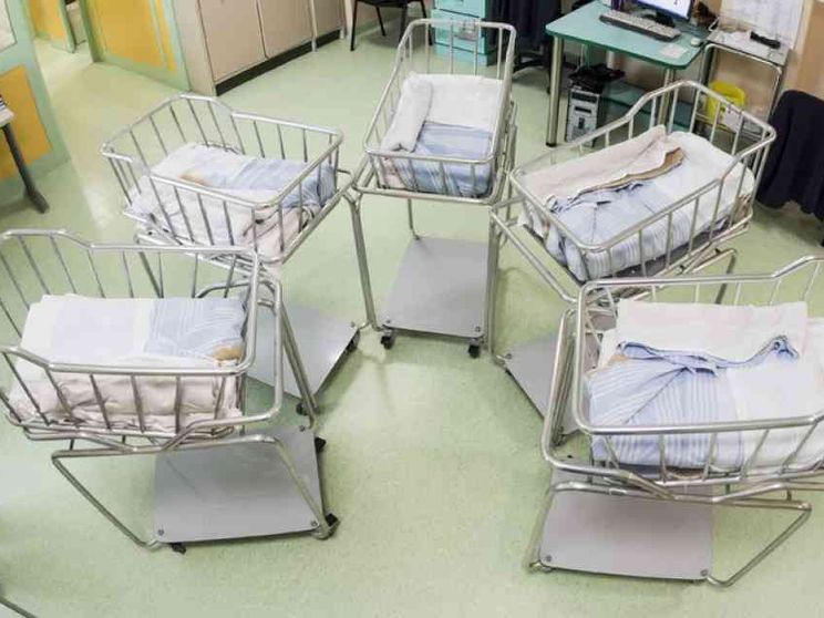 In un mondo di culle vuote un futuro «arido»