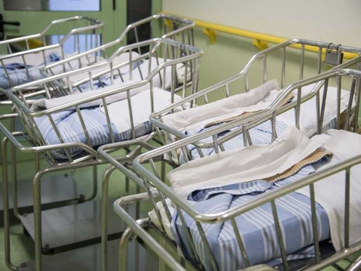 Natalità, ripresa più dura senza matrimoni