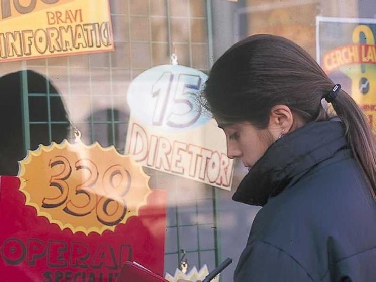 La disoccupazione e i «soccorsi» lenti: così la sfiducia si fa largo nel Paese