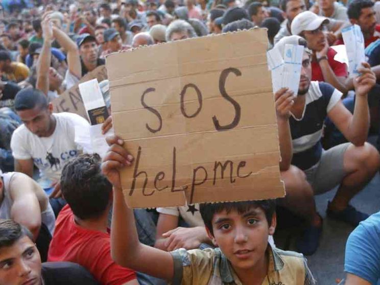 Migranti, Ungheria al voto sulle quote ma vende i permessi di soggiorno