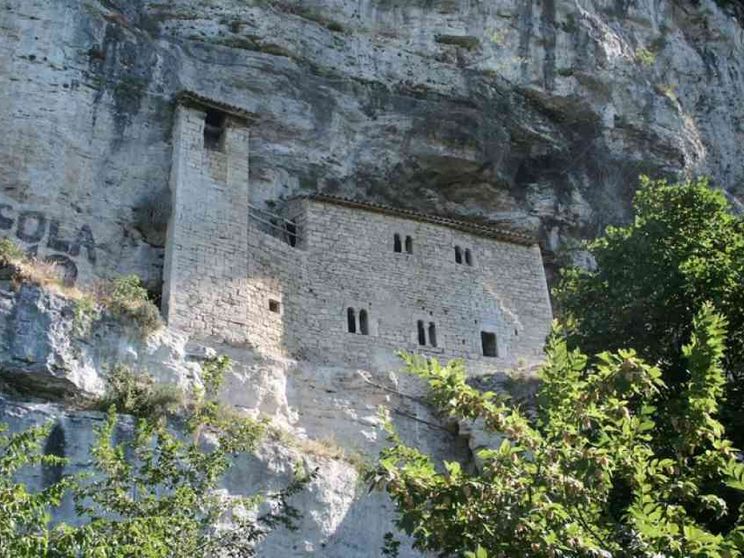 EREMITI inseguiti dal mondo 