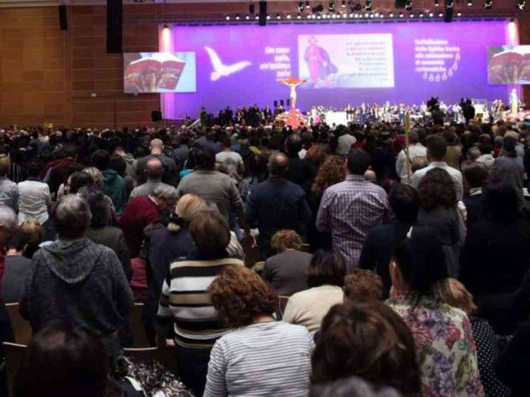 Martinez: «La misericordia ci chiede comunità fraterne»