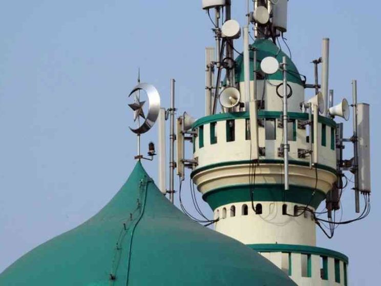 Il muezzin «disturba», Israele abbassa il volume