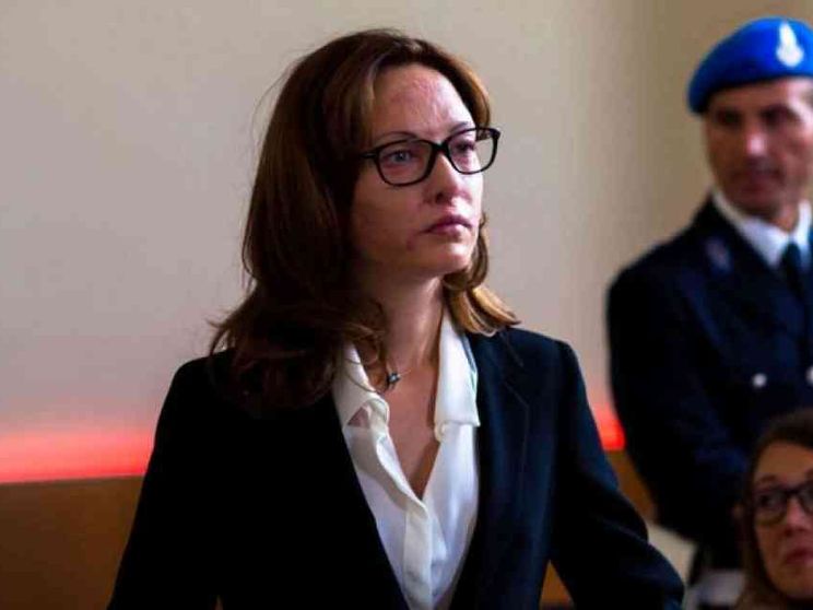 Il volto di Lucia Annibali, per aprire gli occhi