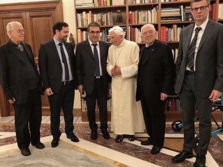 Il Premio Ratzinger ai teologi Inos Biffi e Ioannis Kourempeles