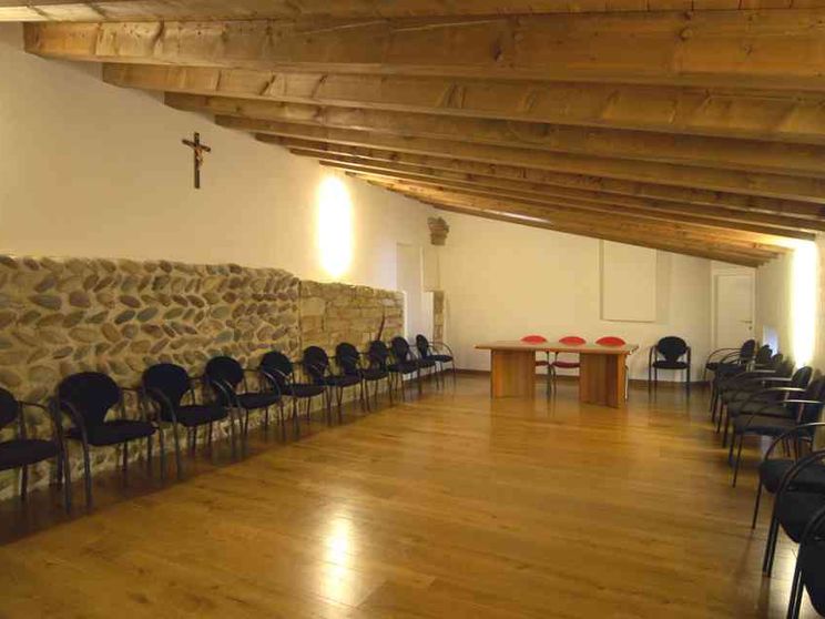 Feste nella sala della parrocchia, le regole per l'affitto