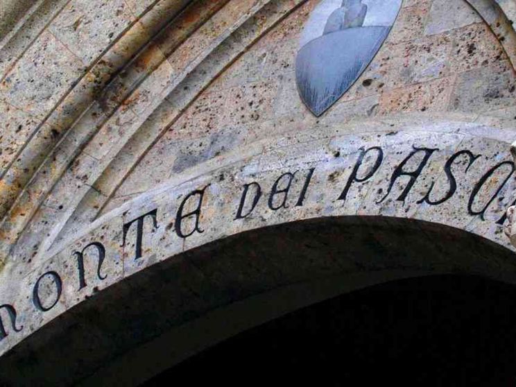 Pesa anche il caso Mps: niente salti nel buio