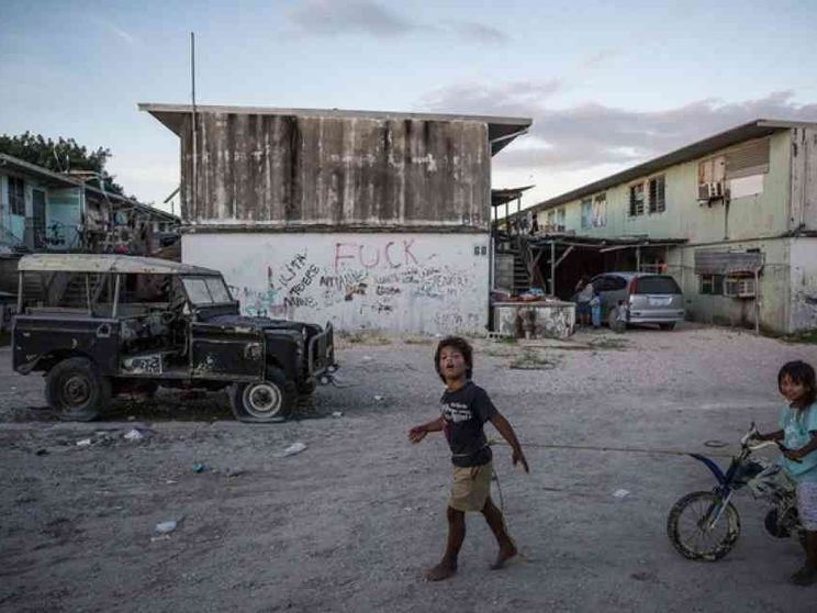 L'isola da sogno che l'uomo ha reso inferno per profughi