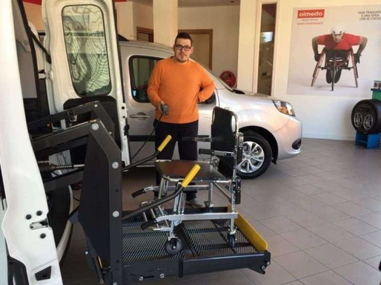 Ecco Socialcars, l'autosalone che ai disabili offre anche un lavoro
