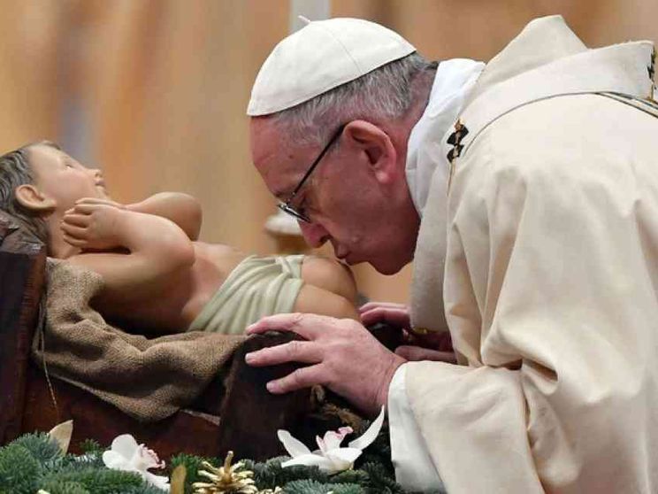 Papa Francesco: i Magi sono i credenti che sentono nostalgia di Dio