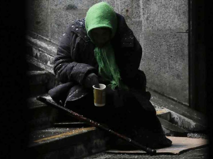 Clochard muore per il freddo ad Avellino. Ecco i piani dei Comuni