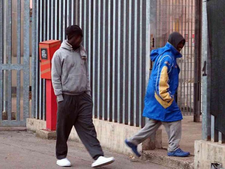 Immigrazione, espellere tutti non si può. Ma chi lo merita sì