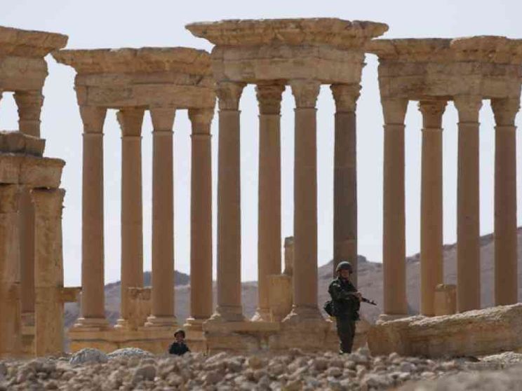 Lo sfregio dei jihadisti a Palmira: devastati tesori archeologici