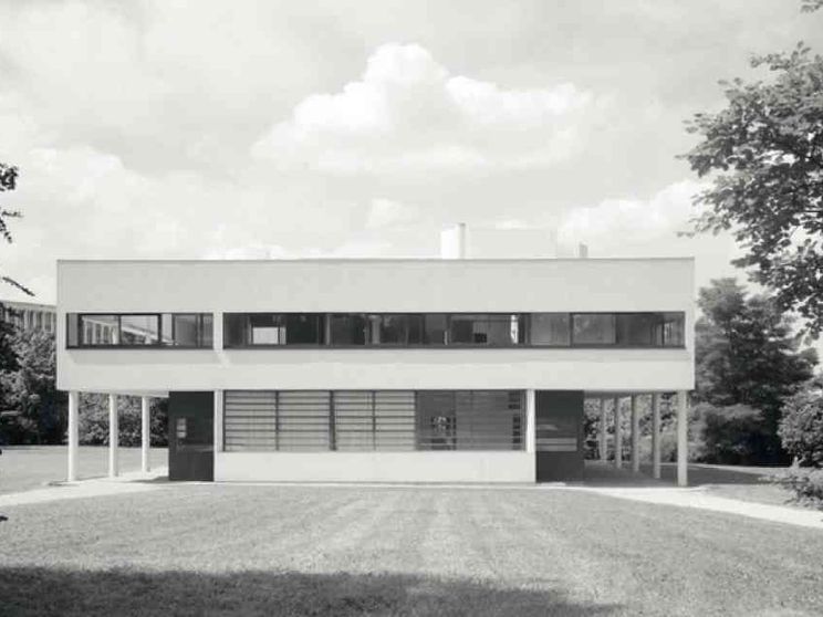 Villa Savoye, la casa-manifesto di Le Corbusier