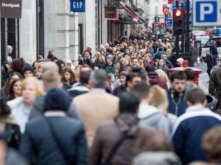 Nella zuffa in città si può vedere il bene