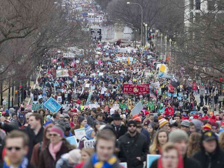 Il vicepresidente Pence alla Marcia per la vita. Il «sostegno» del Papa