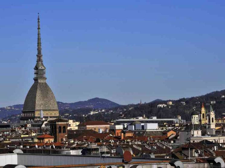 Prete si scusa con i gay. «Messaggio di accoglienza»