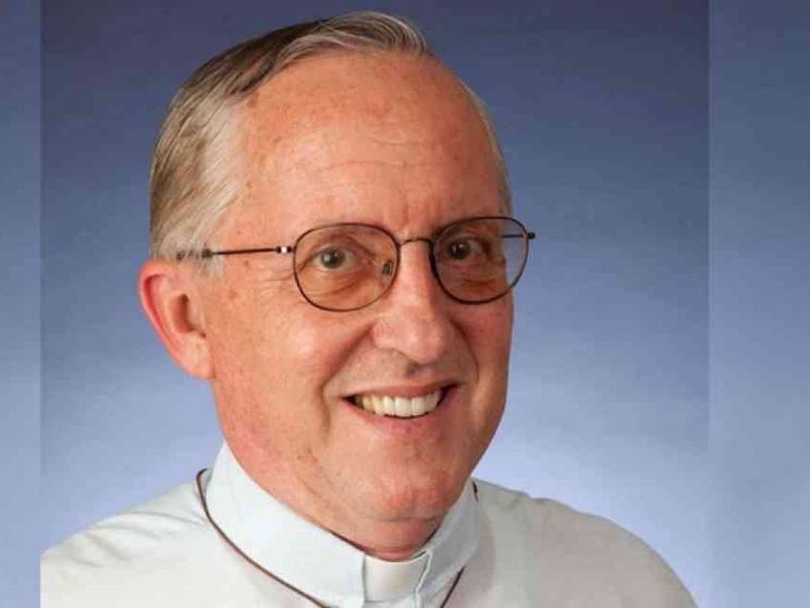 Sacerdote ucciso perdona «in anticipo» il suo assassino