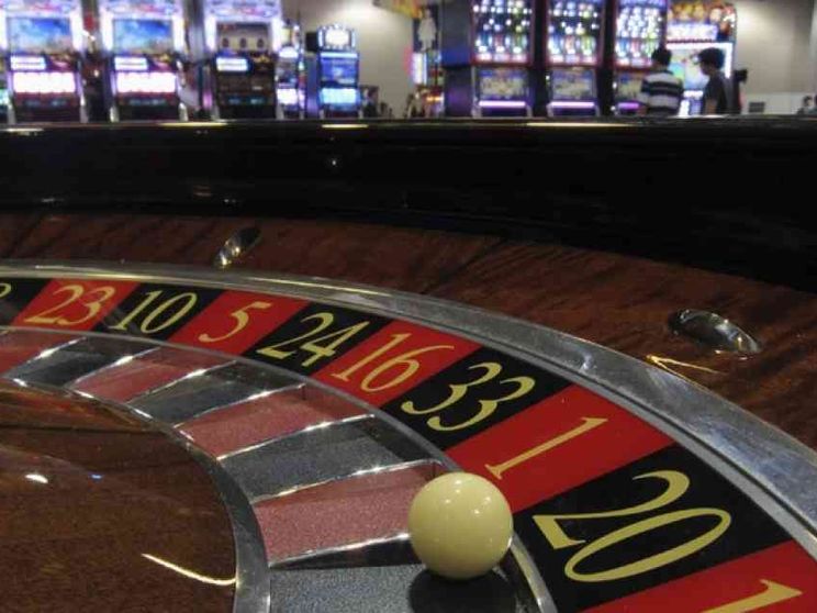 M5S: «È una museruola agli enti locali»