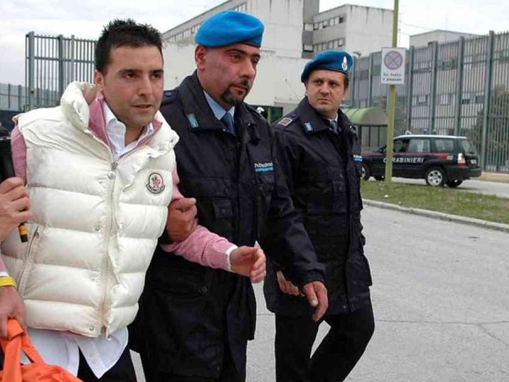 Riina jr padrino al battesimo. Il no del vescovo