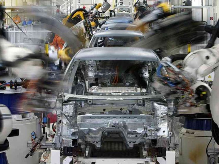 Il ritorno al «made in Usa» tra operai, migranti e robot