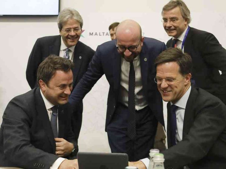 Migranti, l'Ue: pieno sostegno all'Italia per l'accordo con la Libia