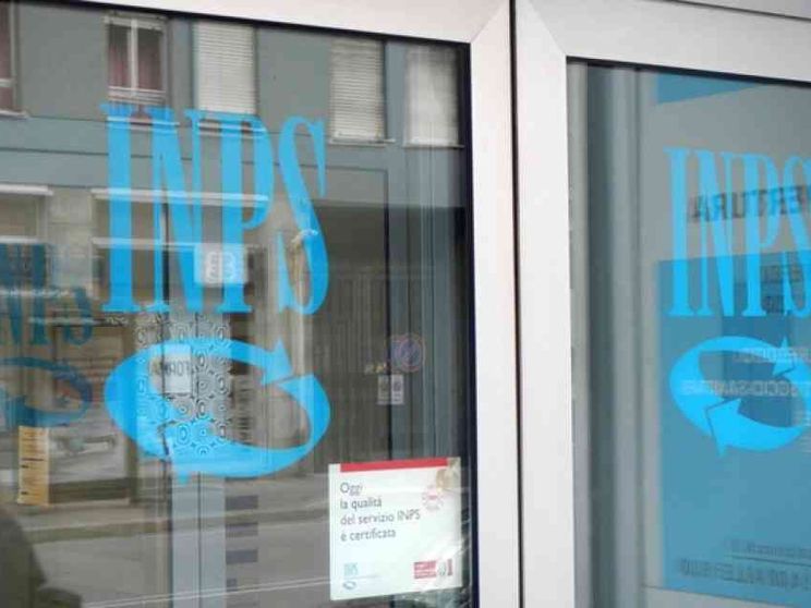 Disoccupazione per i collaboratori, il ministero precisa: la misura resta