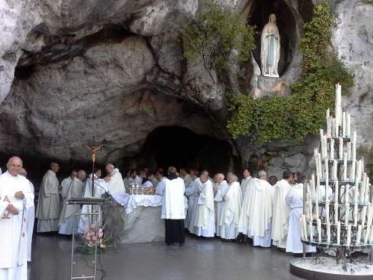 La storia di Emanuela, pellegrina a Lourdes